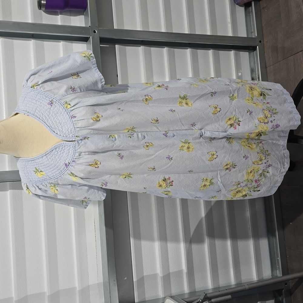 Simply Basic Snap FrontButterfly Floral Print‎ Light Blue  Nightgown Size XL